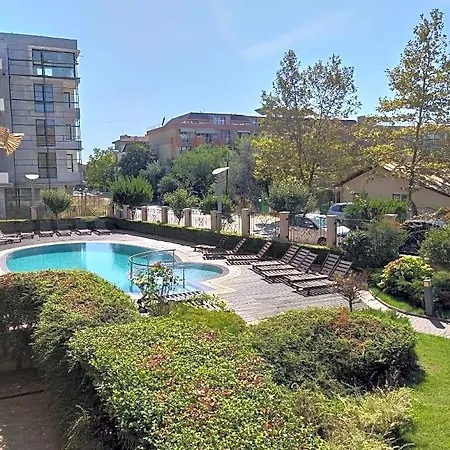 Ravda Apartments Hotel 3*